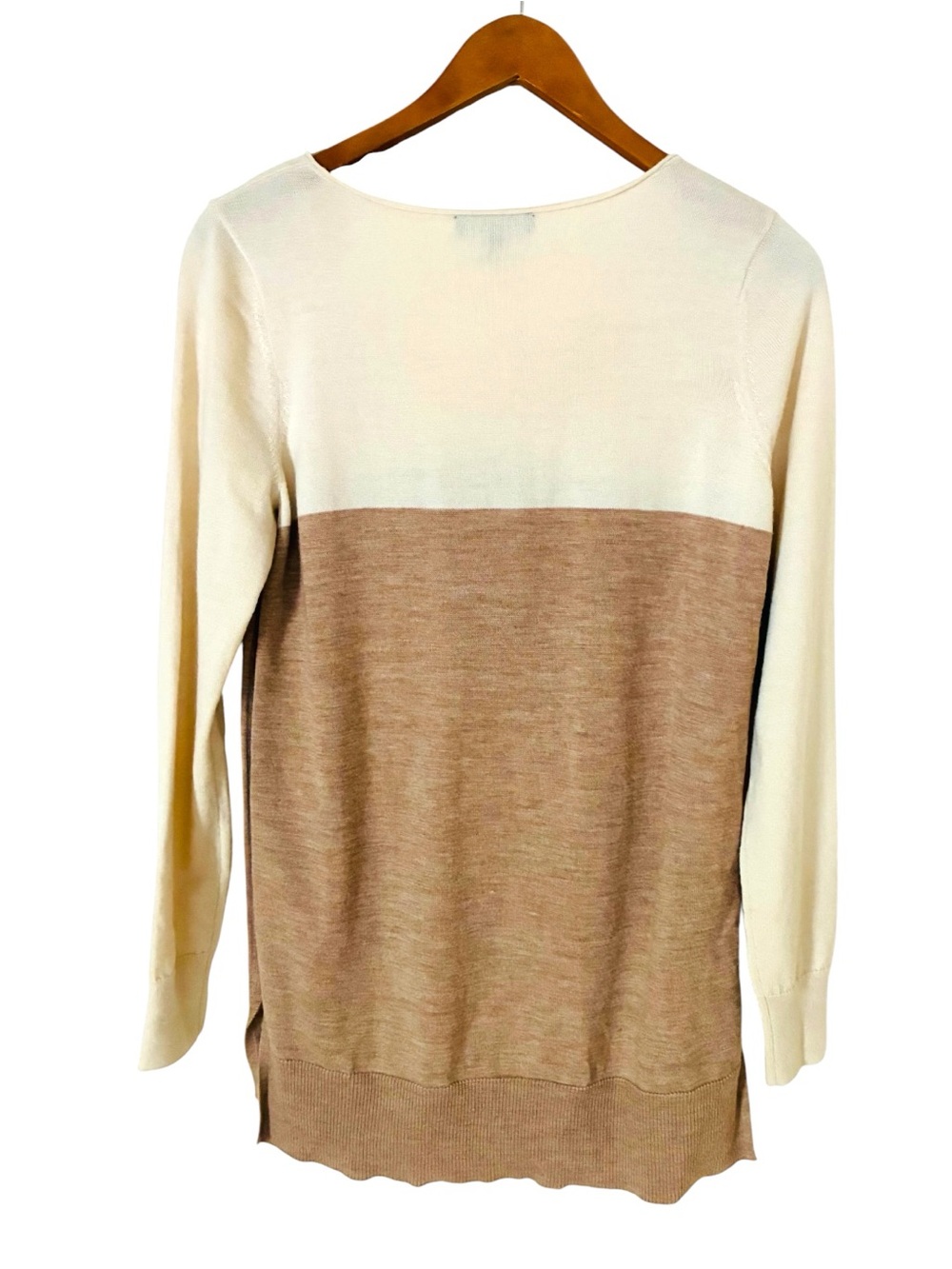 Ann Taylor Sz MEDIUM Merino Wool Blend Cream Tan Colorblock V-Neck Sweater - Picture 7 of 8